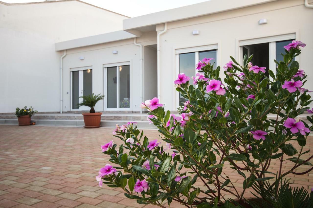 Edone Bed & Breakfast Maruggio Luaran gambar